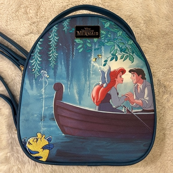 Disney The Little Mermaid Kiss The Girl Ariel & Eric Light Up Mini Backp… - Picture 3 of 11